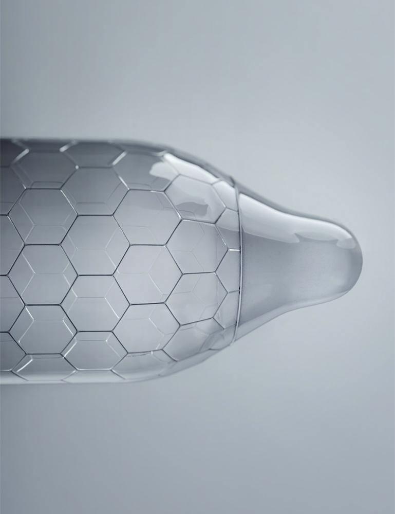 LELO HEX™ Condom, 3 pack-The Stockroom