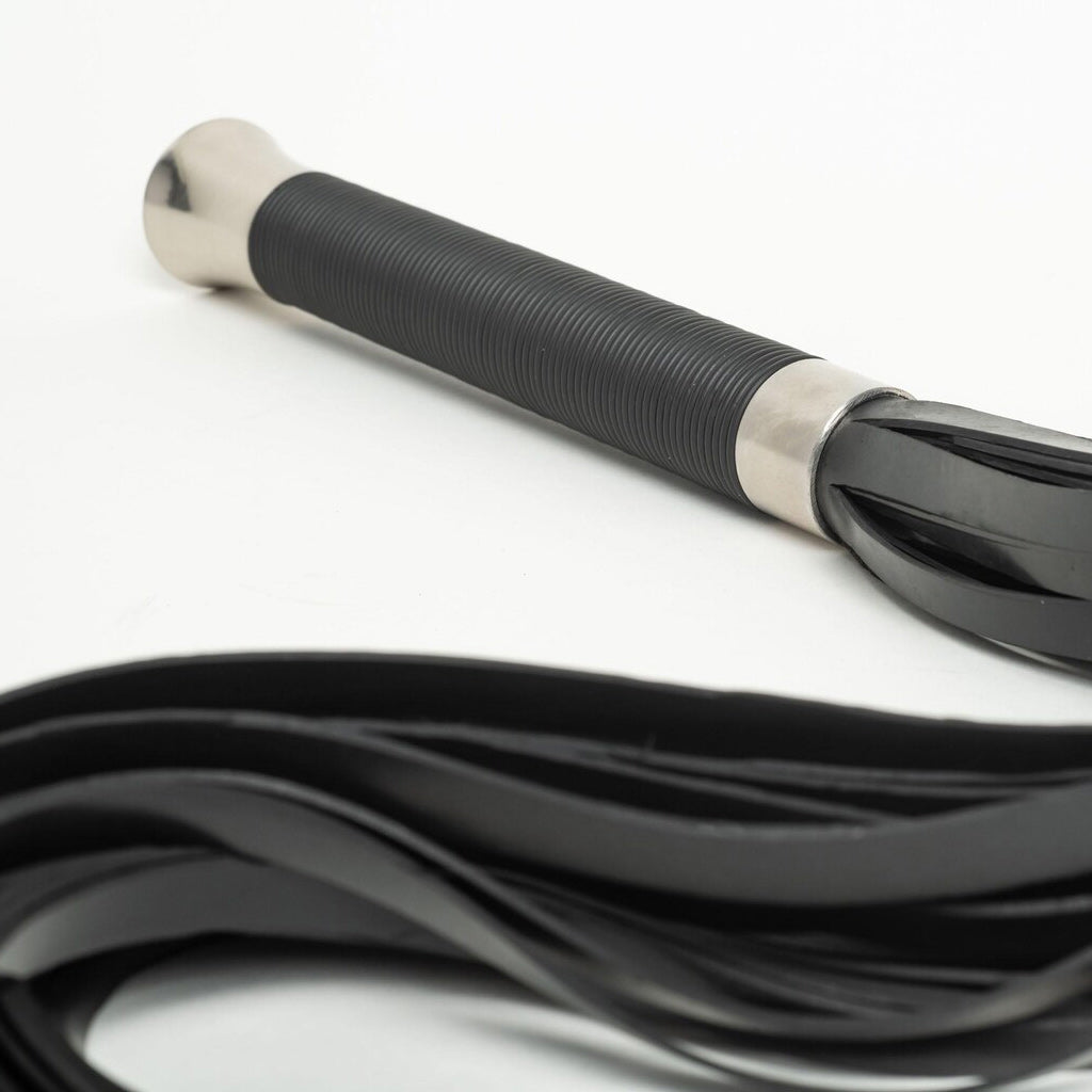 Lumina Long Flogger