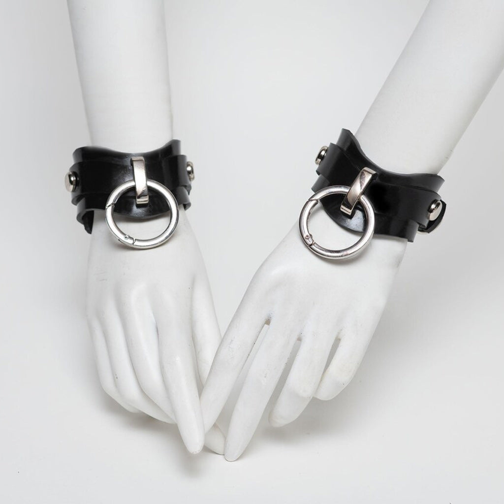 Novelia Shaped Cuff Set-The stockroom